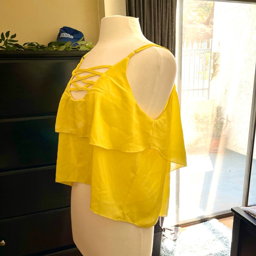 Yellow Ruffled Blouse 💛🌻 - Picture 2 of 4